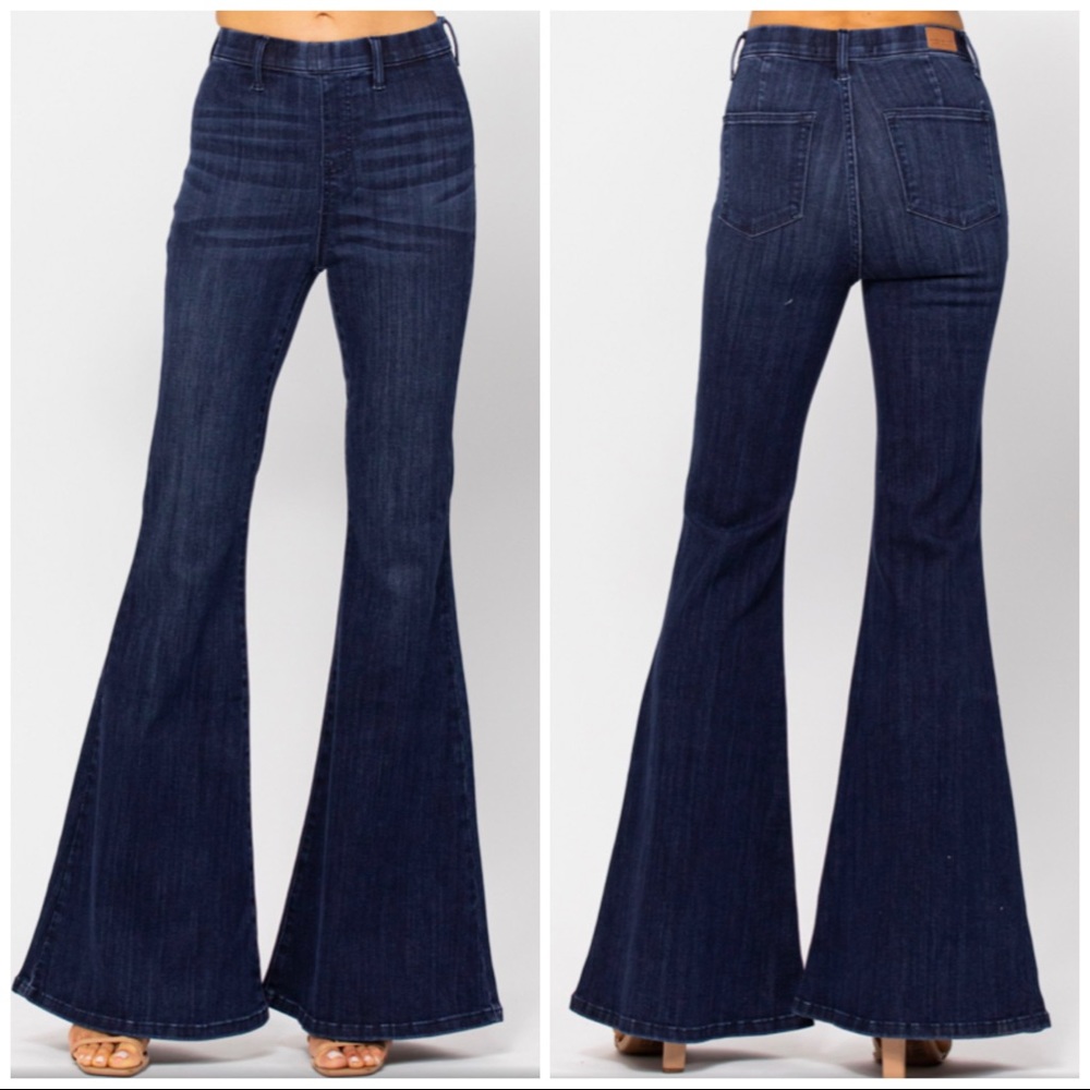 13/31- NEW Judy Blue - Dark Denim Pull-on Flares